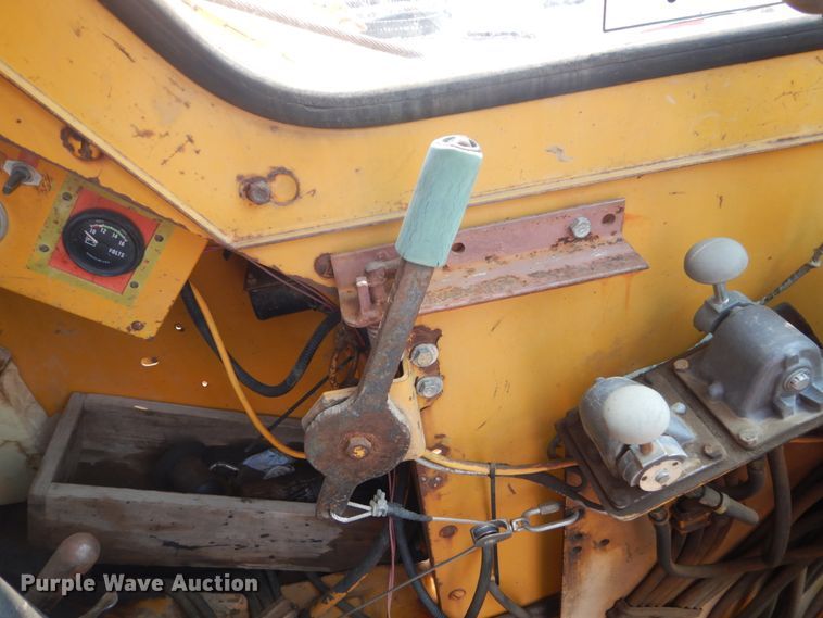 image for item KV9232 American 4260  crawler crane