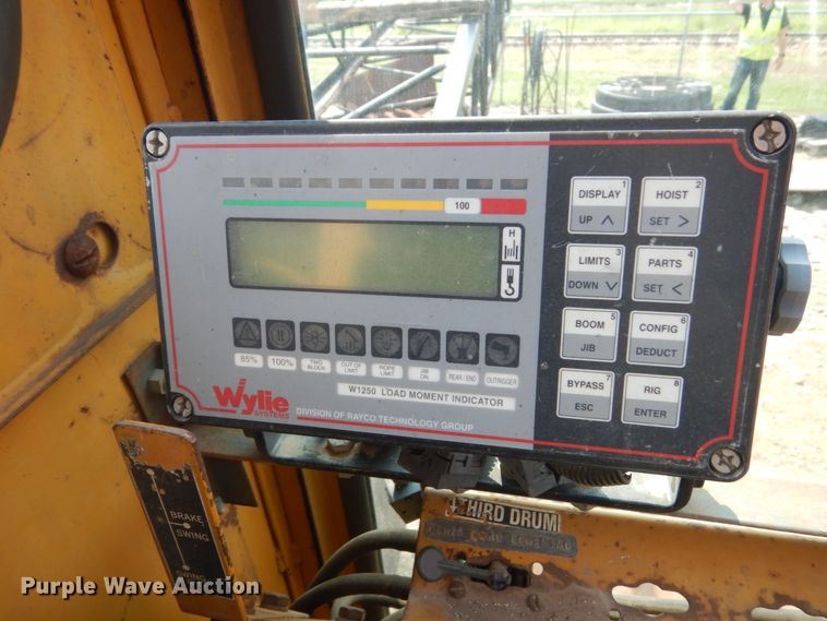 image for item KV9232 American 4260  crawler crane