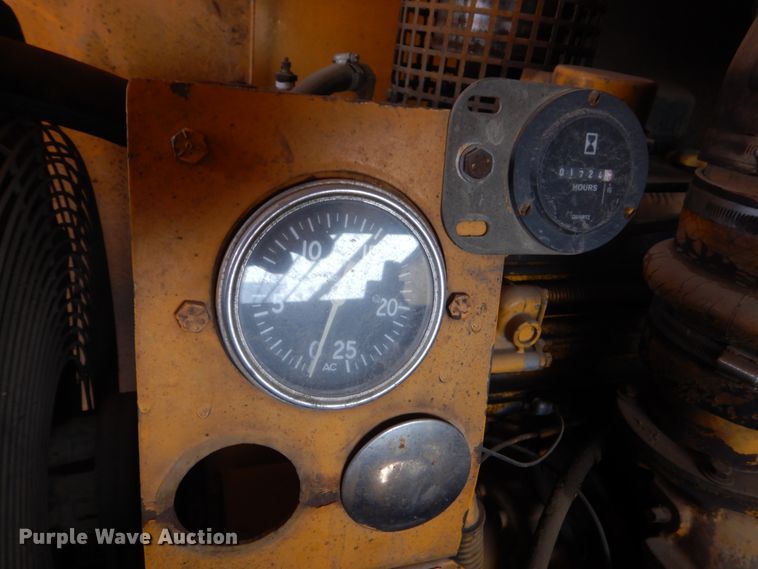 image for item KV9232 American 4260  crawler crane