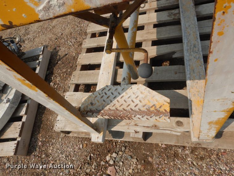 image for item KV9233 21-14 brick saw