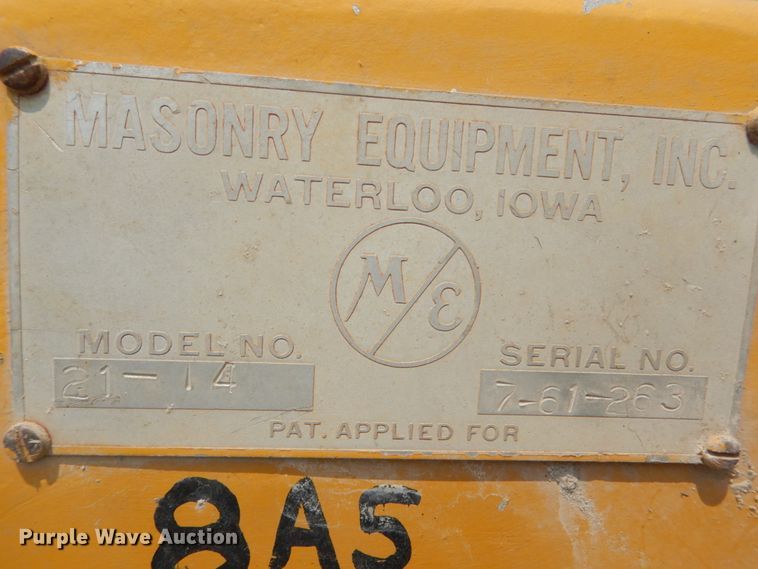 image for item KV9233 21-14 brick saw