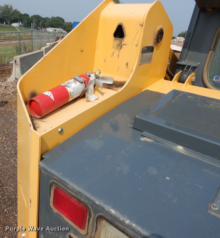 image for item KV9240 Gehl RT250  tracked skid steer loader