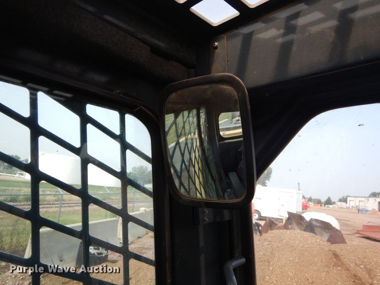 image for item KV9240 Gehl RT250  tracked skid steer loader