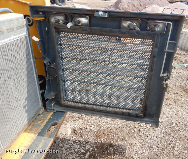 image for item KV9240 Gehl RT250  tracked skid steer loader