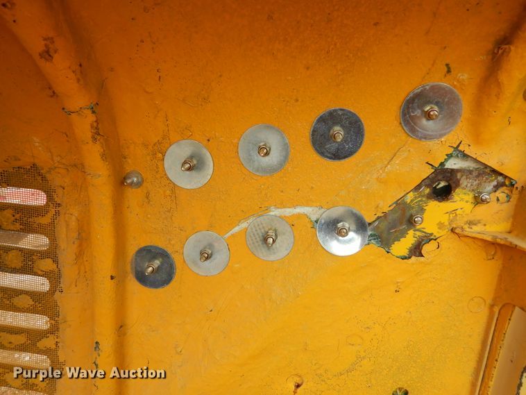 image for item KV9244 2002 Gehl GE373  mini excavator