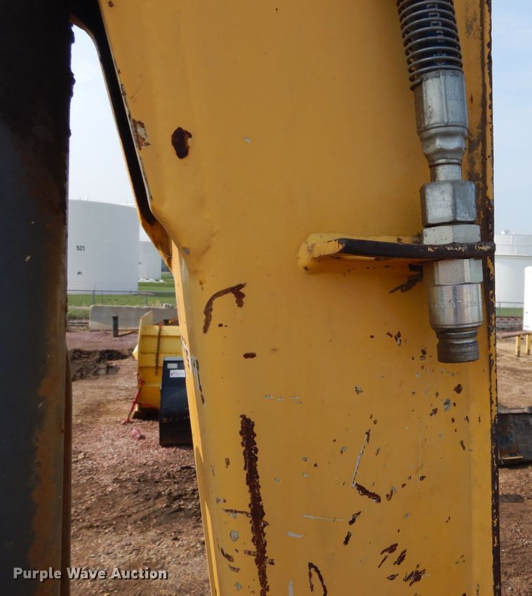 image for item KV9244 2002 Gehl GE373  mini excavator