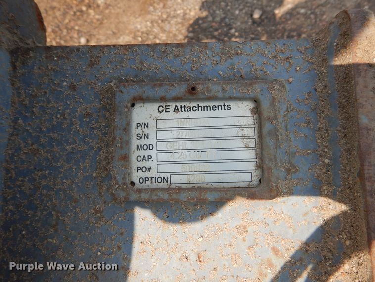 image for item KV9244 2002 Gehl GE373  mini excavator