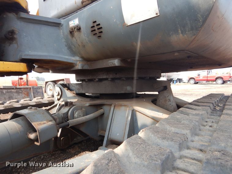 image for item KV9244 2002 Gehl GE373  mini excavator