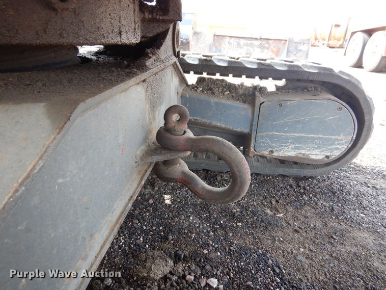 image for item KV9244 2002 Gehl GE373  mini excavator