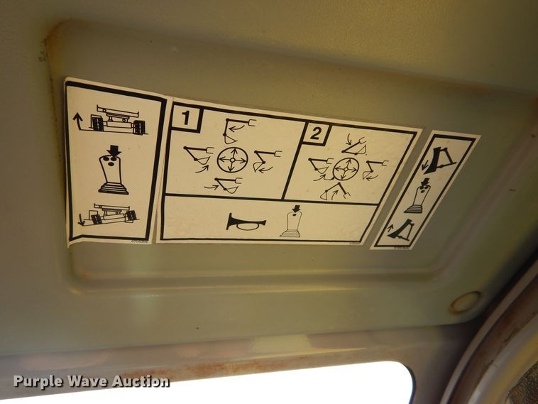 image for item KV9244 2002 Gehl GE373  mini excavator