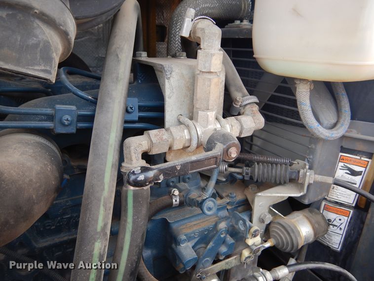 image for item KV9244 2002 Gehl GE373  mini excavator