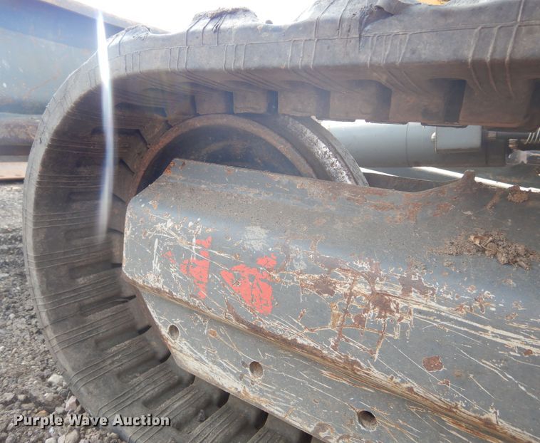 image for item KV9244 2002 Gehl GE373  mini excavator