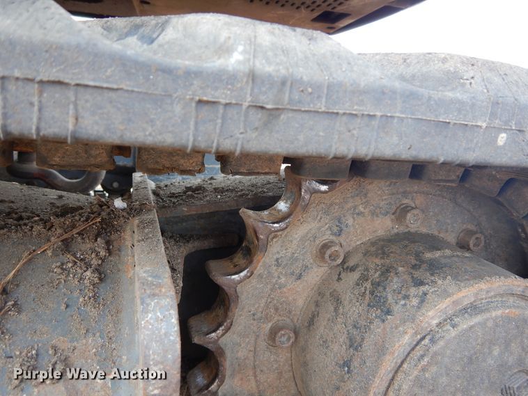 image for item KV9244 2002 Gehl GE373  mini excavator