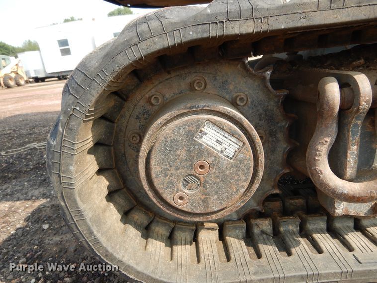 image for item KV9244 2002 Gehl GE373  mini excavator