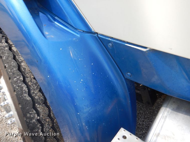 image for item KW9857 2007 Sterling A9500  dump truck