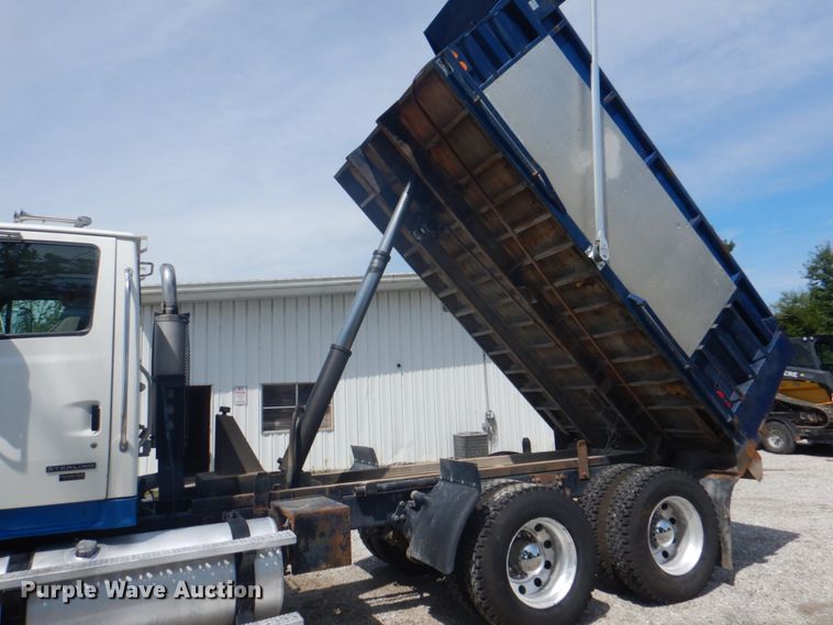 image for item KW9857 2007 Sterling A9500  dump truck