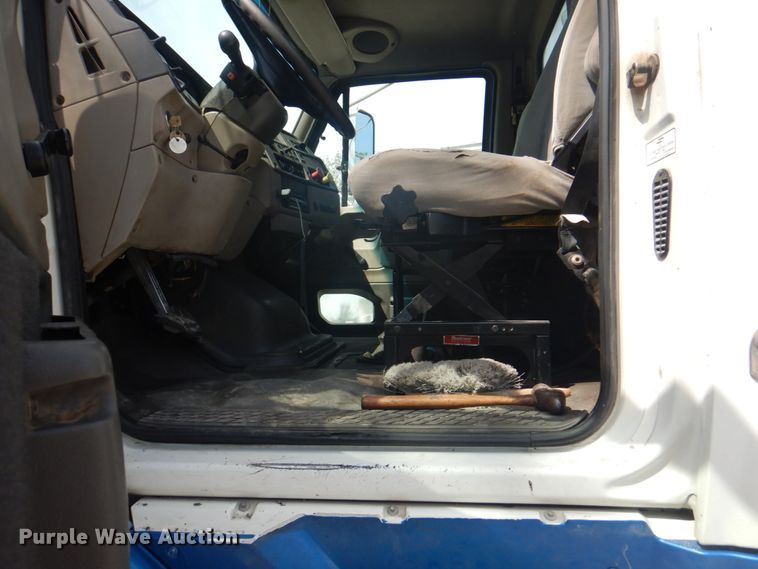 image for item KW9857 2007 Sterling A9500  dump truck