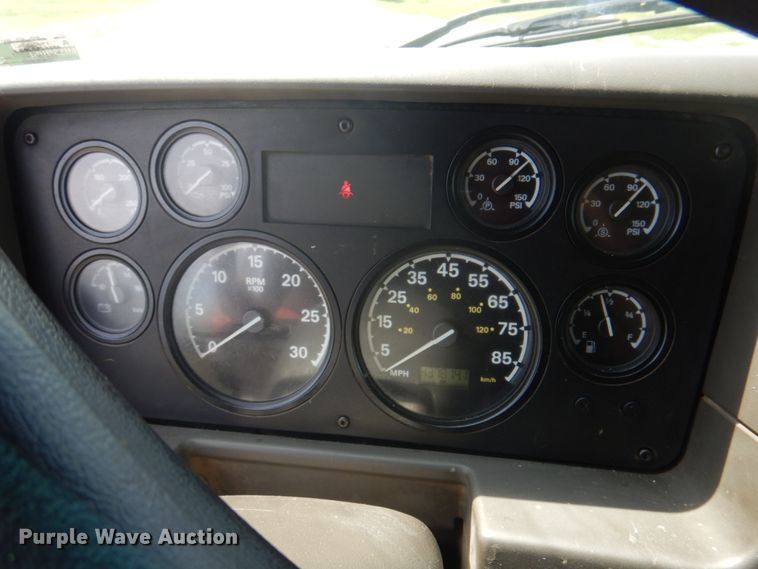 image for item KW9857 2007 Sterling A9500  dump truck