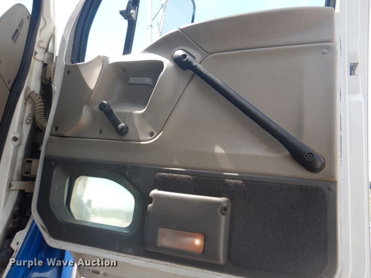 image for item KW9857 2007 Sterling A9500  dump truck