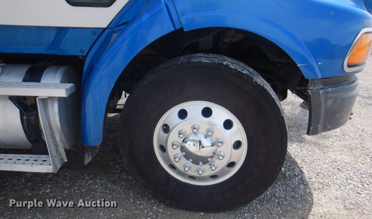 image for item KW9857 2007 Sterling A9500  dump truck