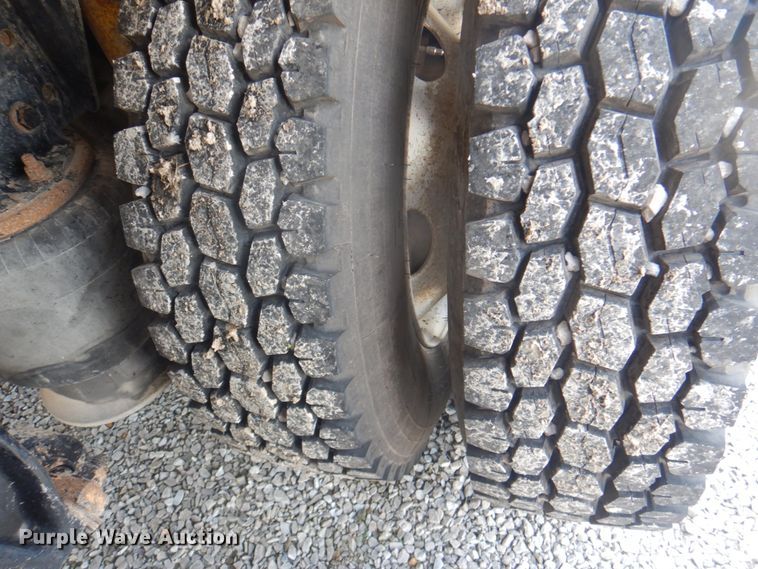 image for item KW9857 2007 Sterling A9500  dump truck