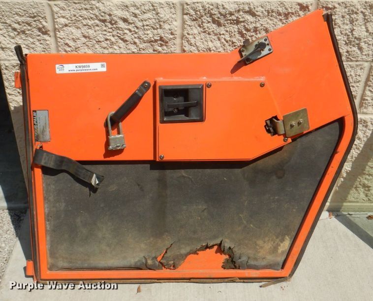 image for item KW9859 JLG Skytrak 10054  door and glass