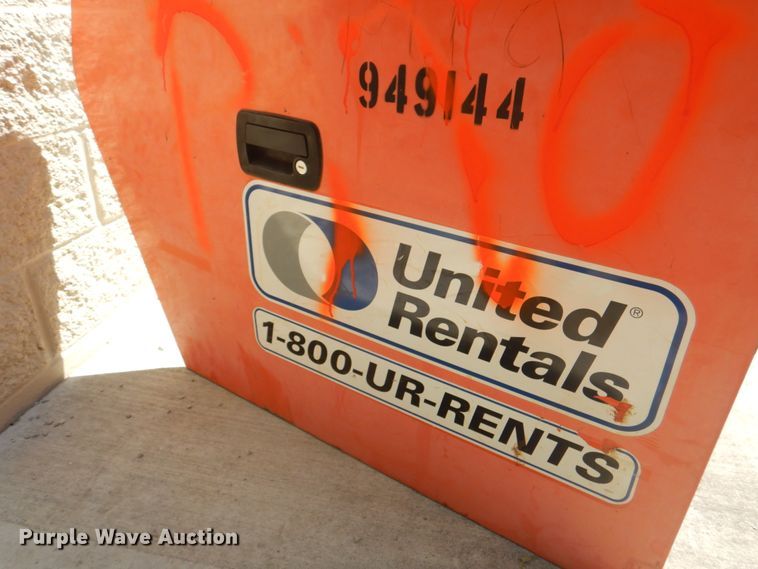 image for item KW9859 JLG Skytrak 10054  door and glass