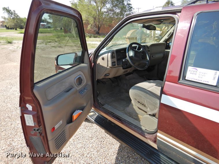 image for item DK2406 1999 Chevrolet Tahoe  SUV