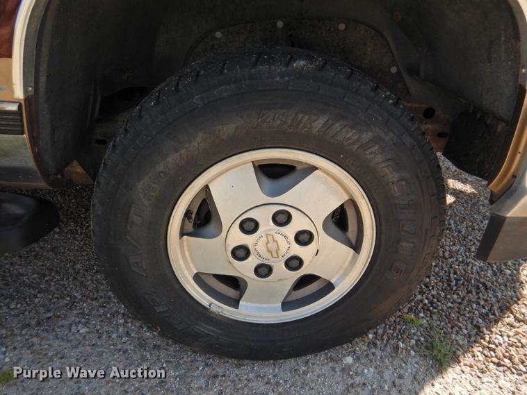 image for item DK2406 1999 Chevrolet Tahoe  SUV