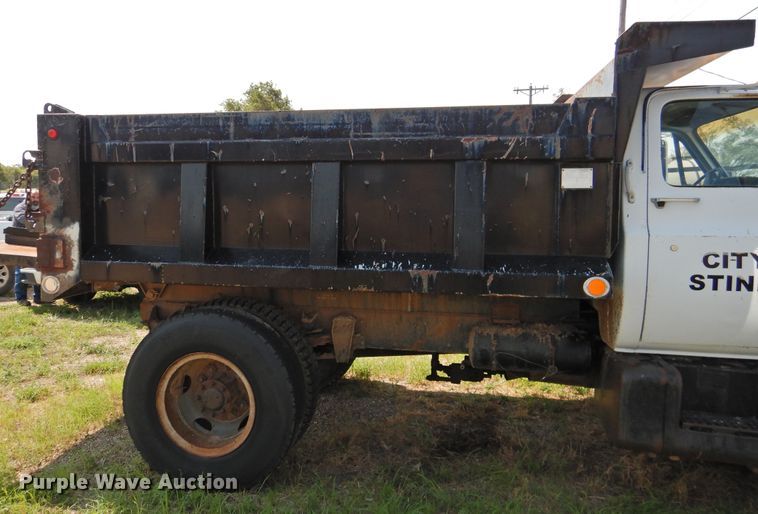 image for item DK2407 1985 GMC 7000  dump truck