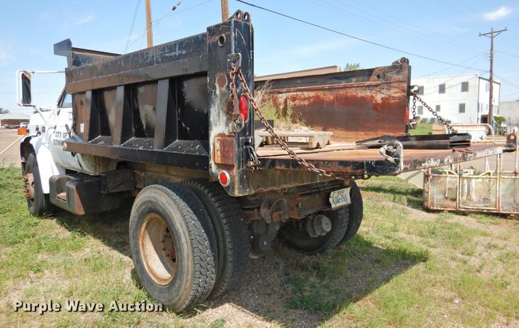 image for item DK2407 1985 GMC 7000  dump truck