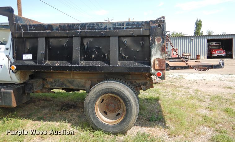 image for item DK2407 1985 GMC 7000  dump truck