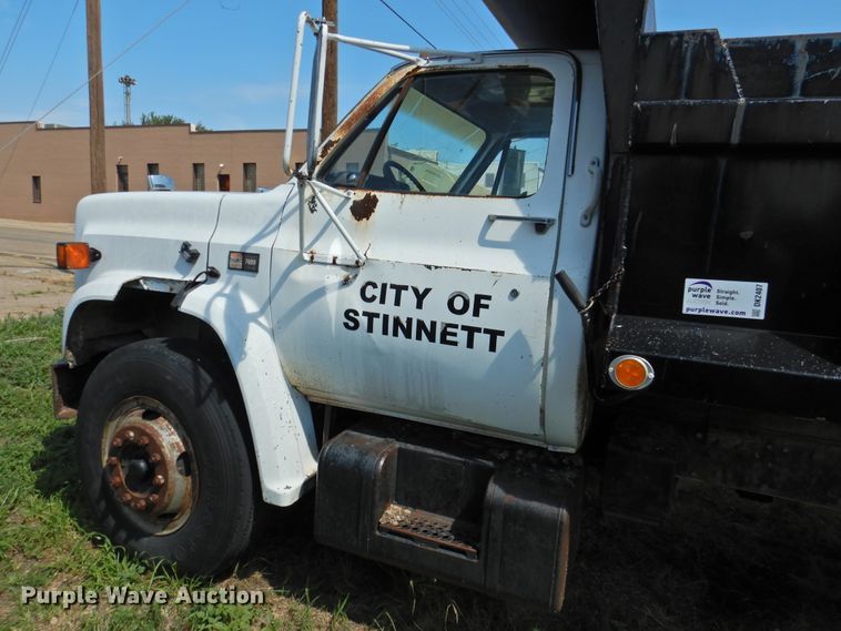 image for item DK2407 1985 GMC 7000  dump truck