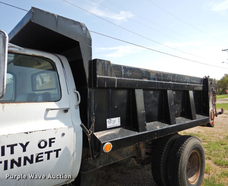 image for item DK2407 1985 GMC 7000  dump truck
