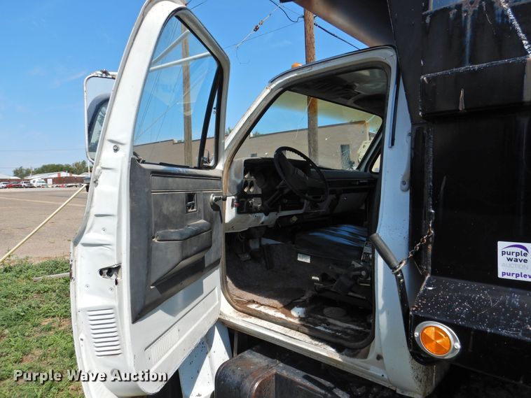 image for item DK2407 1985 GMC 7000  dump truck