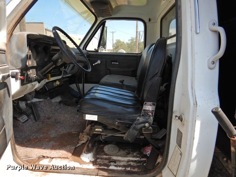 image for item DK2407 1985 GMC 7000  dump truck