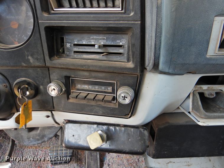 image for item DK2407 1985 GMC 7000  dump truck