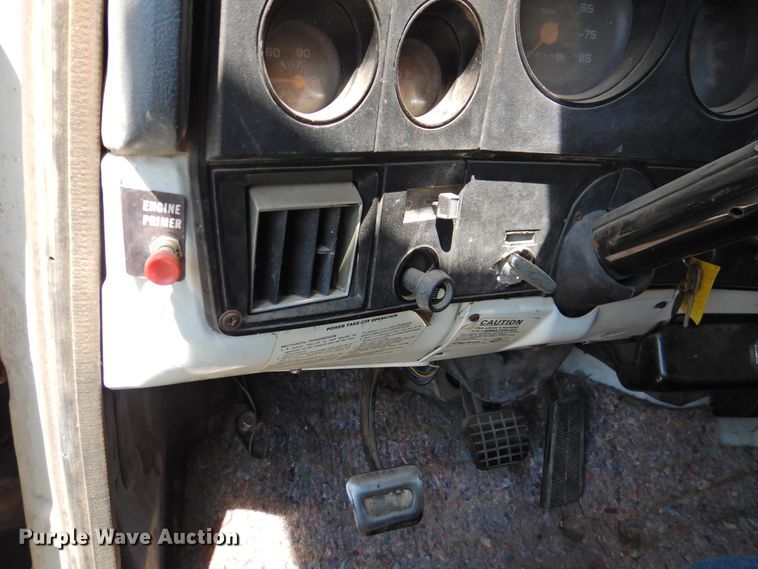 image for item DK2407 1985 GMC 7000  dump truck