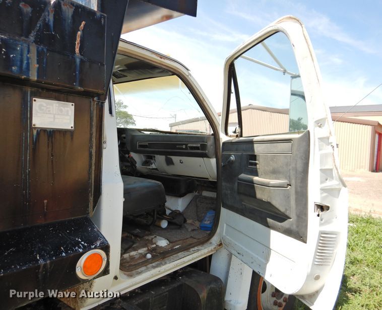 image for item DK2407 1985 GMC 7000  dump truck