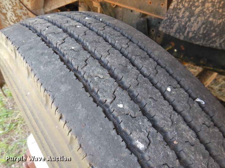 image for item DK2407 1985 GMC 7000  dump truck