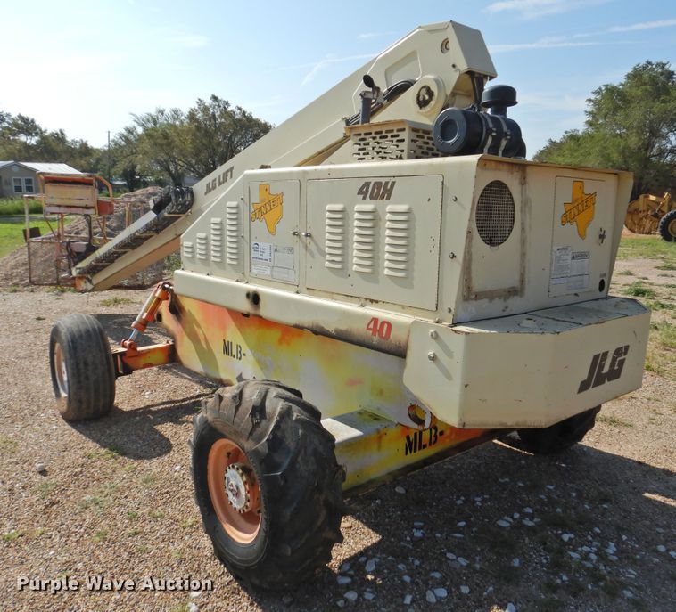 image for item DK2408 1998 JLG 40H  boom lift