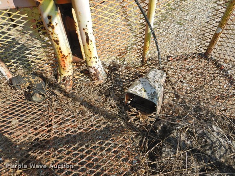 image for item DK2408 1998 JLG 40H  boom lift