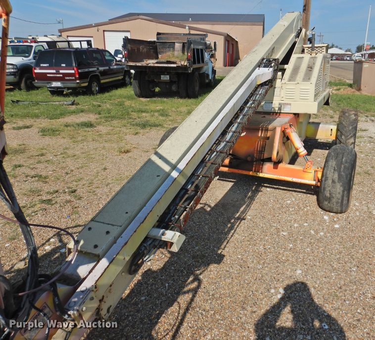 image for item DK2408 1998 JLG 40H  boom lift