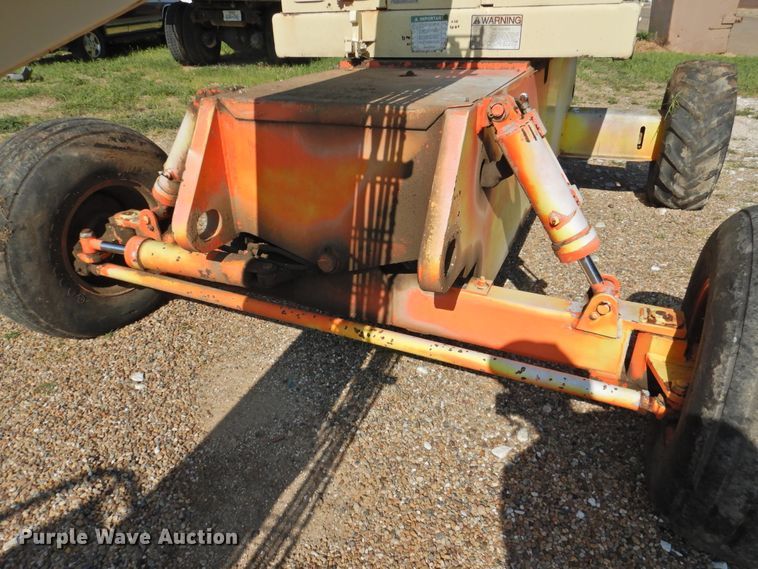image for item DK2408 1998 JLG 40H  boom lift