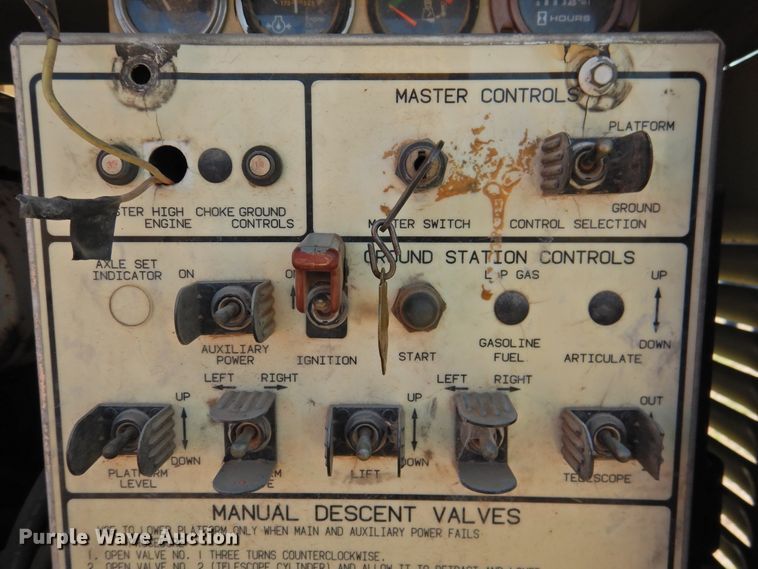 image for item DK2408 1998 JLG 40H  boom lift