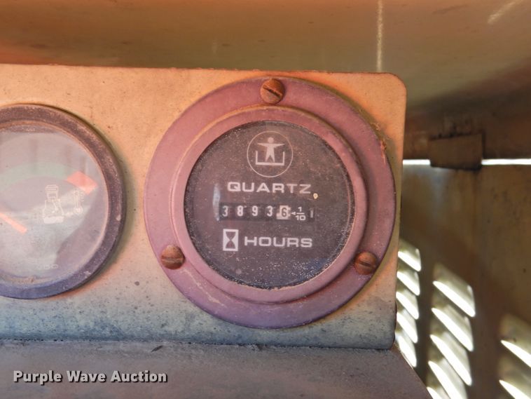 image for item DK2408 1998 JLG 40H  boom lift