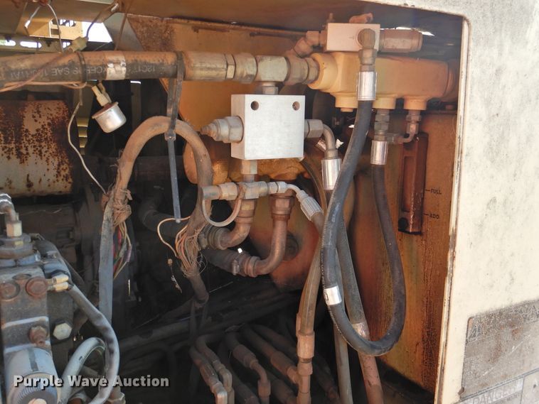 image for item DK2408 1998 JLG 40H  boom lift