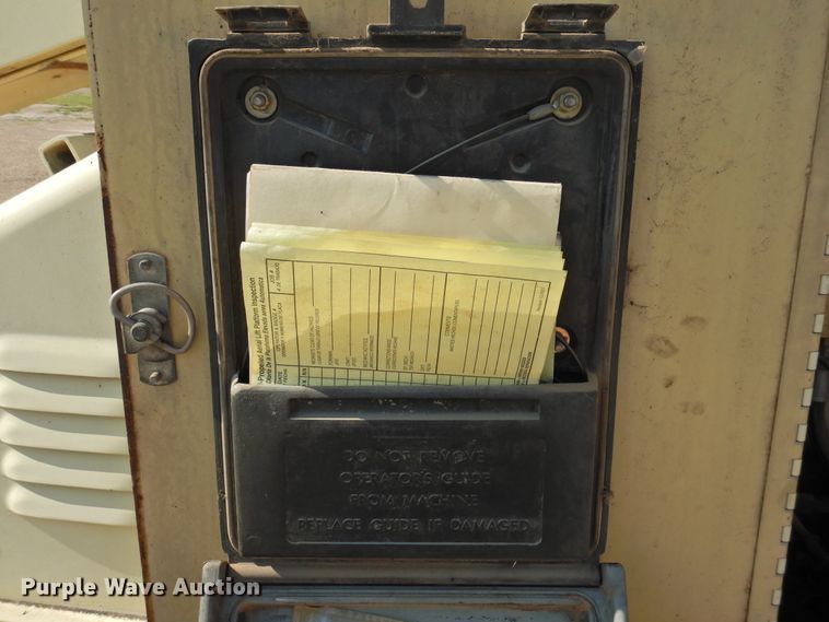 image for item DK2408 1998 JLG 40H  boom lift