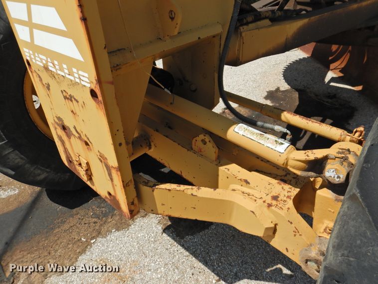 image for item DK2409 1983 Fiat-Allis FG85  rigid frame motor grader