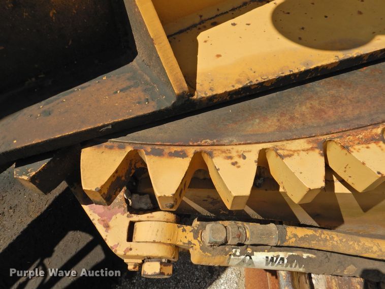 image for item DK2409 1983 Fiat-Allis FG85  rigid frame motor grader